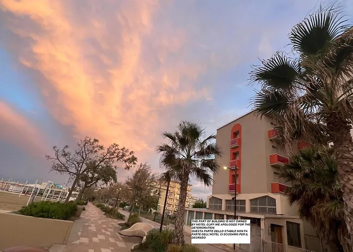 Hotel Cliff
